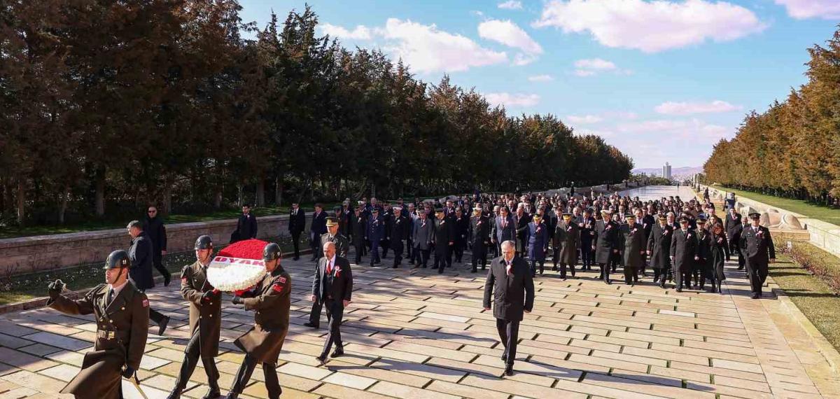 Oyak’tan 65’inci Kuruluş Yıl Dönümünde Anıtkabir’e Ziyaret