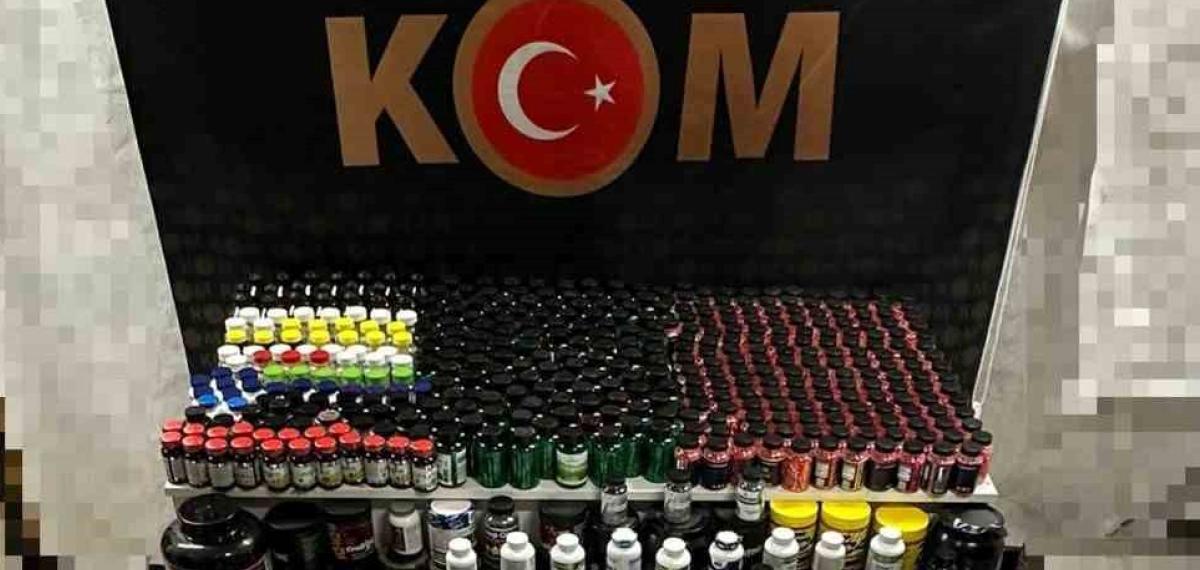 Polis 5 Milyon Lira Değerinde Kaçak İlaç ve Gıda Takviyesi Ele Geçirdi