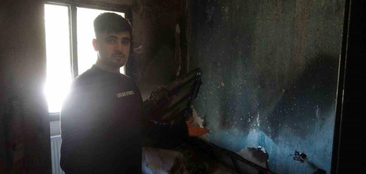 Prizden Çıkan Yangında Apartman Dairesinden Alevler Yükseldi