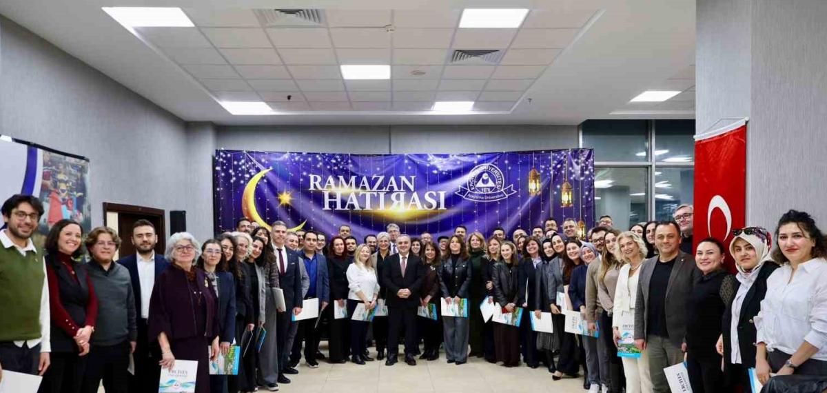 Rektör Prof. Dr. Altun; Çeşitli Alanlarda Ödül Alan Akademisyenlerle Bir Araya Geldi