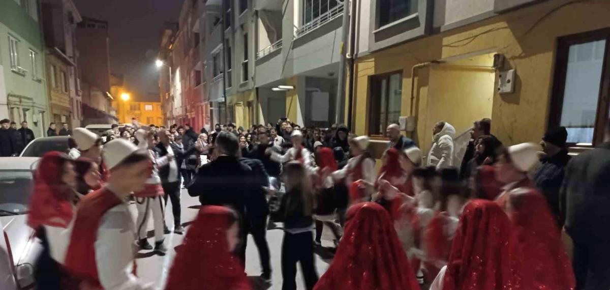 Rumeli Geleneği Bursa’da Sahura Renk Kattı