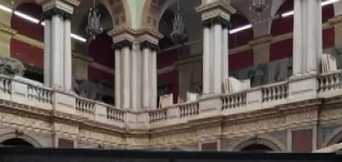 Rus Ressam Kirillova’nın “Aşık Veysel Portresi” Saint Petersburg’da “Laureate” Ödülüne Layık Görüldü