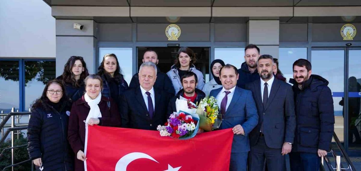 Şampiyon Atıcıya Trabzon Havalimanında Karşılama