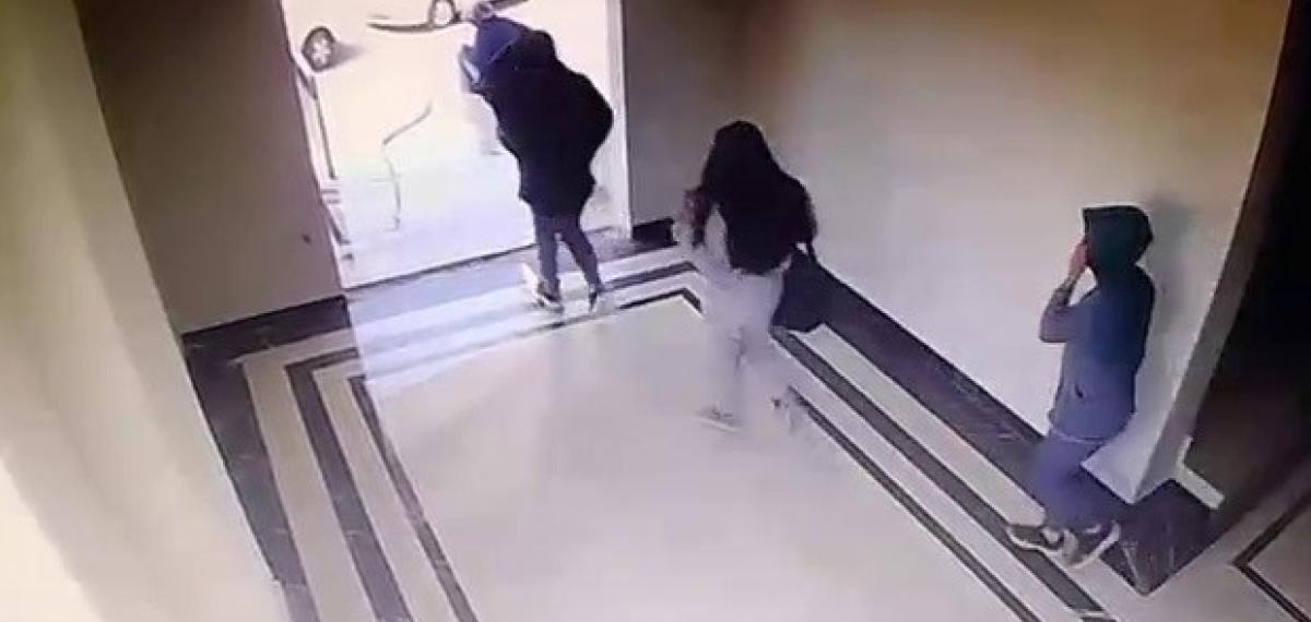 Şehir Şehir Gezip, Evlerden Hırsızlık Yapan Suç Makinesi 3 Kadın Yakayı Ele Verdi
