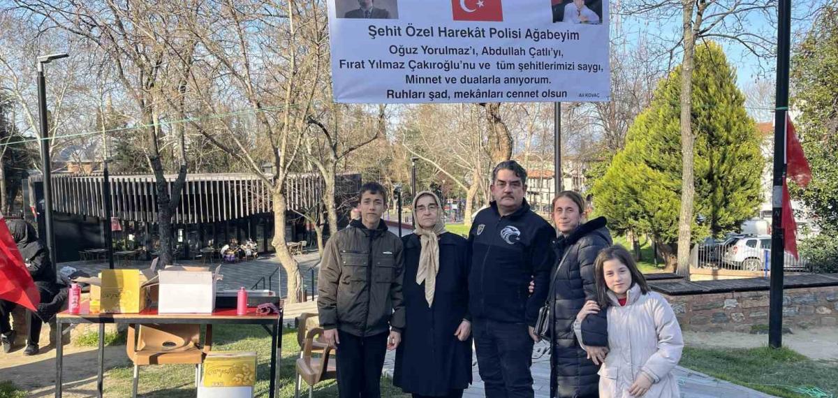 Şehitler İçin Mevlit Şekeri Dağıttı