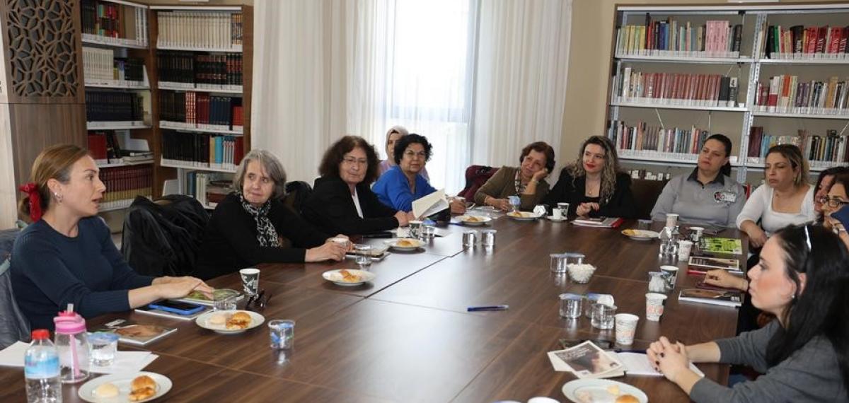Şehzadeler’de “Kitap, Kahve ve Kurabiye” Buluşmasıyla Başladı