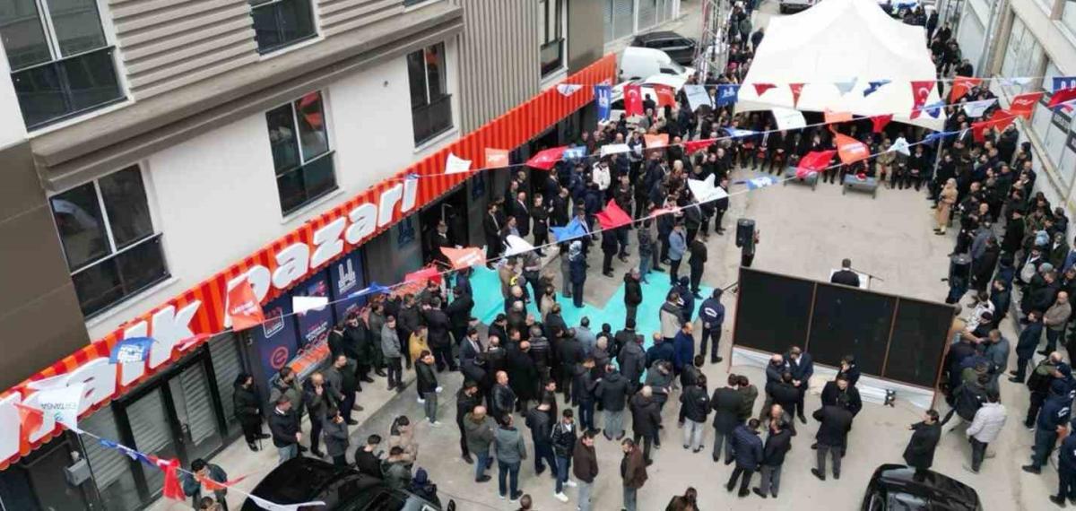 Sekmen: “Bu Pazar; Gönül Belediyeciliğinin En Güzel Eseridir”