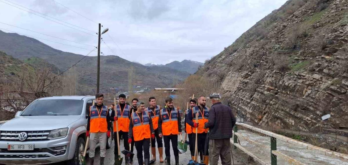 Sel Sonrası 50 Hayvan Telef Oldu, 2 Ahır Kullanılamaz Hale Geldi