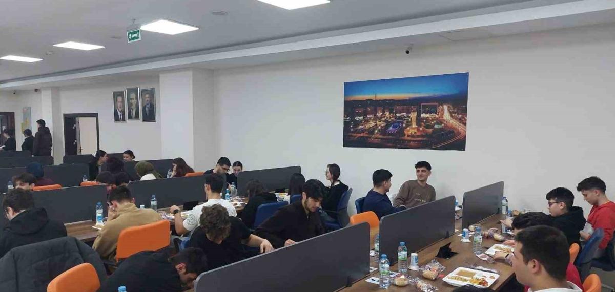 Sincanlı Gençlerin Ders Durağı: Millet Kıraathaneleri