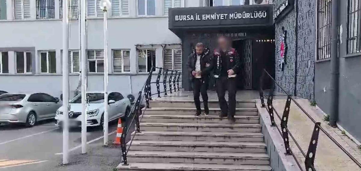Sosyal Medyadan Yardım Toplayıp, Yardım Paralarını Kendisi Alan Sosyal Medya Fenomeni Tutuklandı
