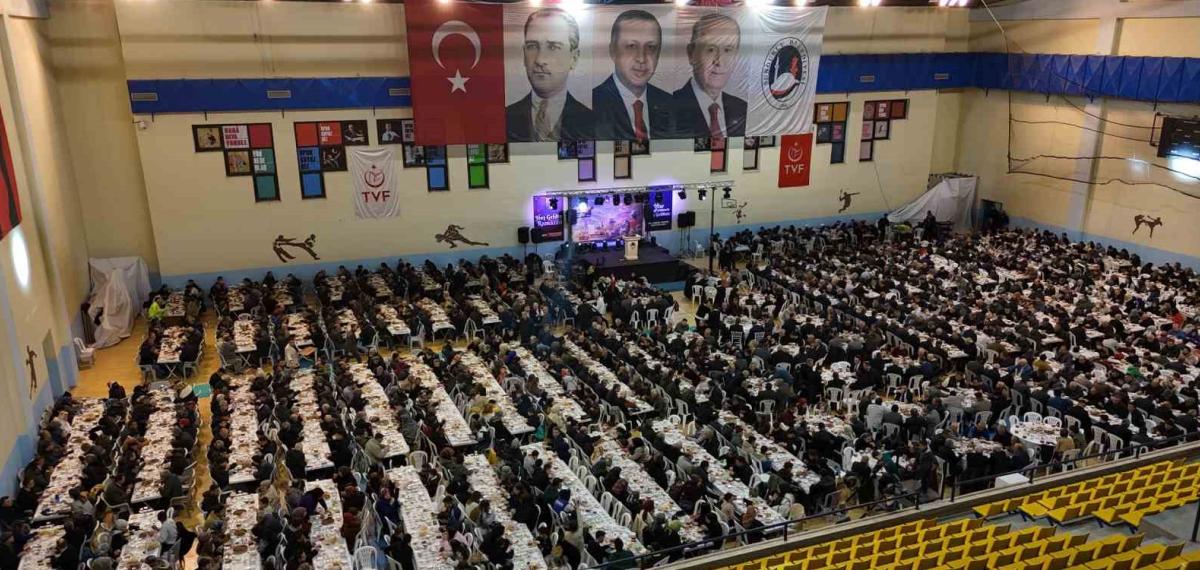 Spor Salonunda 2 Bin Kişi İftar Sofrasında Buluştu