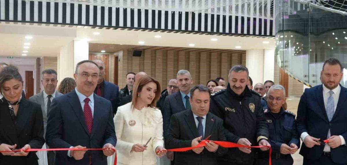 Tekirdağ’da Mahkumların Hazırladığı Resim Sergisi Açıldı