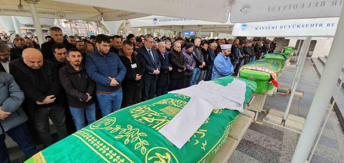 Tıp Fakültesi Öğrencisi Yaren, Hekim Önlüğü ile Son Yolculuğuna Uğurlandı