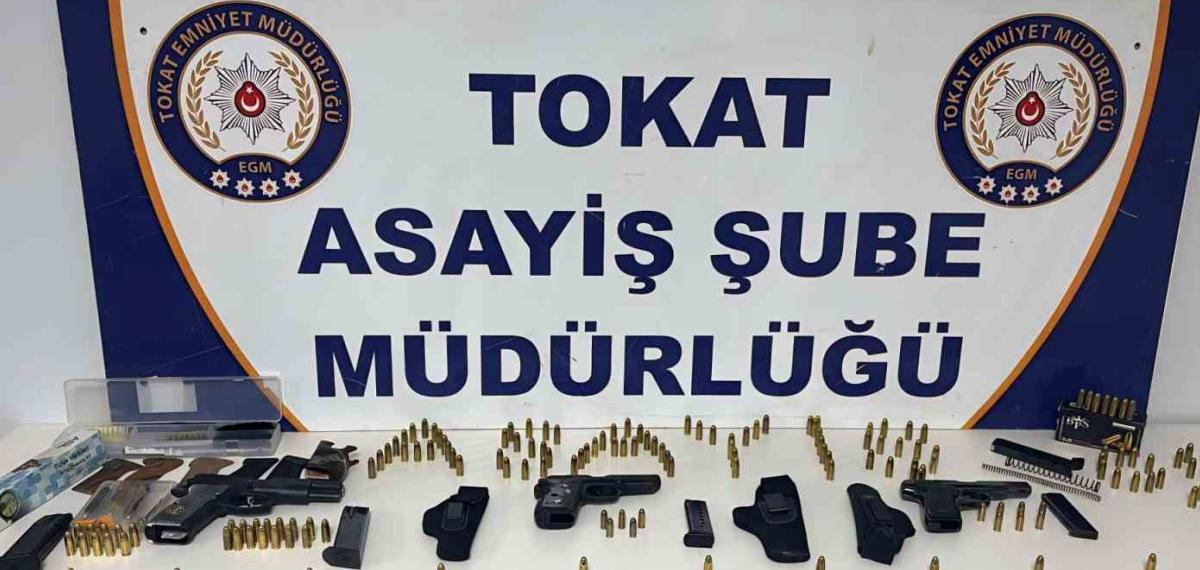 Tokat’ta Polis Delil Aradı, Cephanelik Buldu