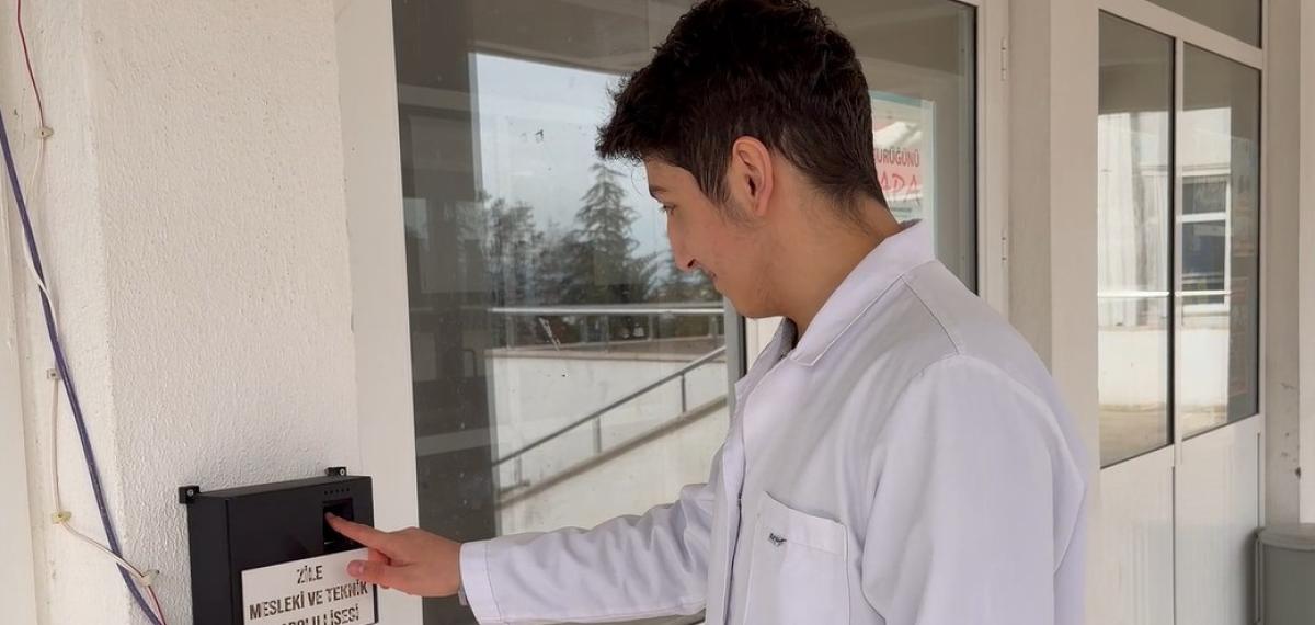 Tokat’ta Yerli Parmak İzi Sistemiyle Sınıf Yoklaması Dijital Ortama Taşındı