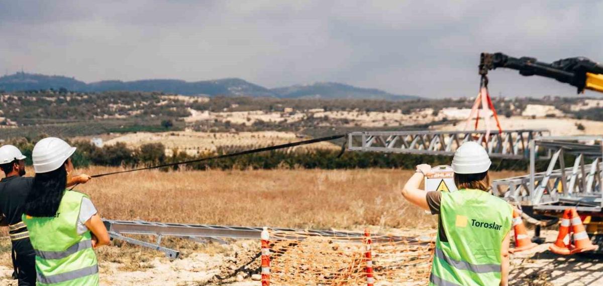 Toroslar Edaş, Hatay’da Kış Hasarlarını Fırsata Çevirdi