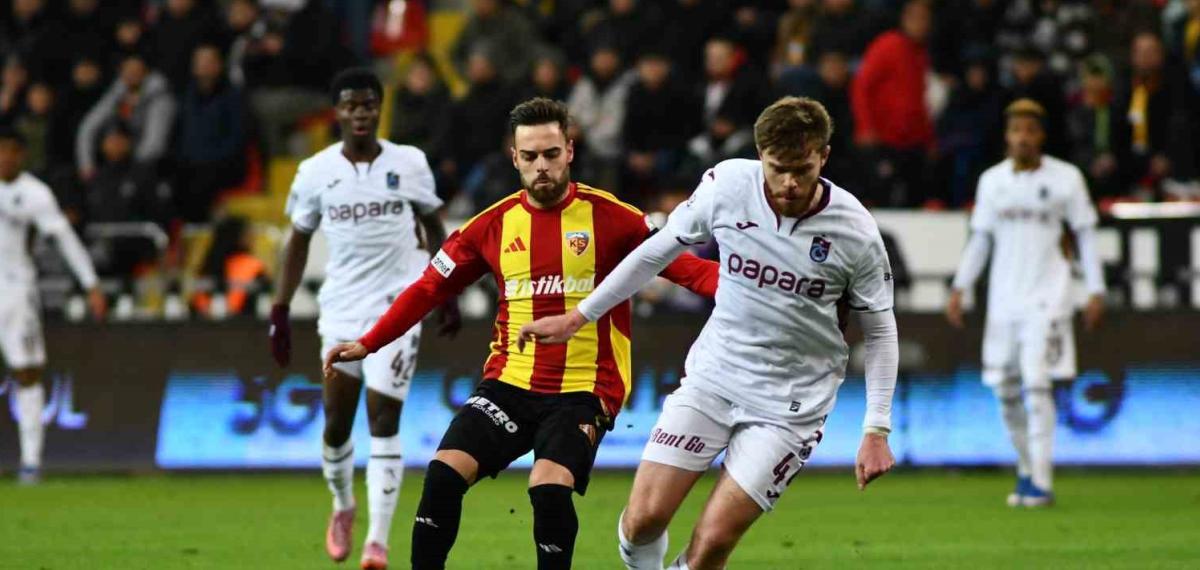 Trendyol Süper Lig: Kayserispor: 0 – Trabzonspor: 2 (İlk Yarı)