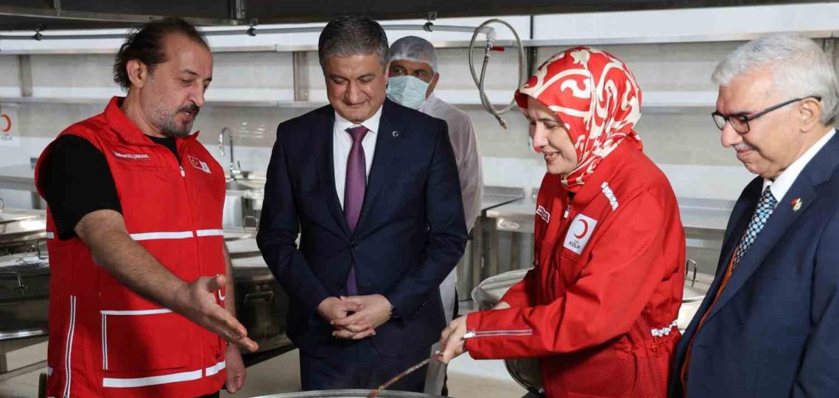 Türk Kızılay, Adana’da Aşevini Hizmete Açtı