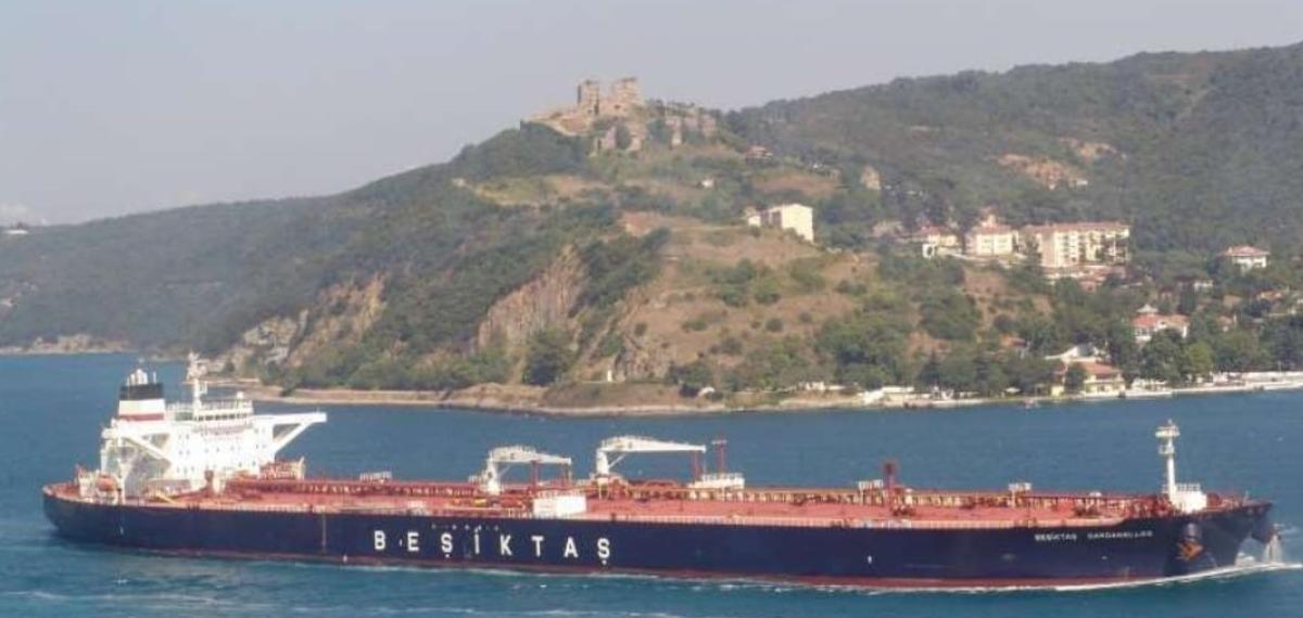 Türk Şirketine Ait Ham Petrol Tankerinin Karadeniz Açıklarında Vurulduğu İddia Edildi: O Anlar Telsiz Konuşmalarına Yansıdı