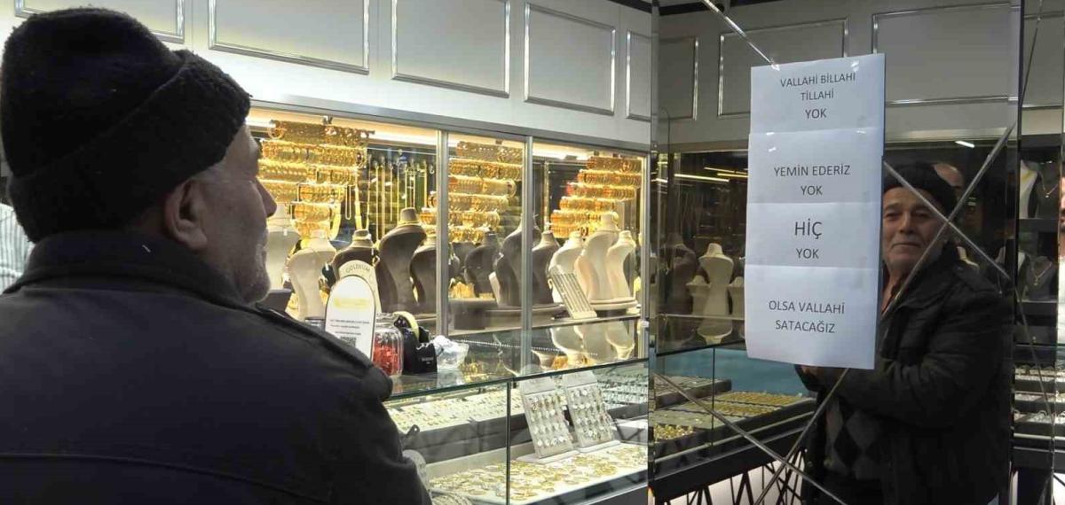 “Vallahi Billahi Yok” Yazısı Kuyumcuda İzdihamı Durduramadı