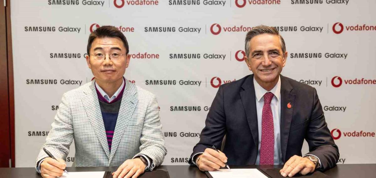Vodafone ve Samsung’dan Mobil Dünya Kongresi’nde Yeni 5g’li Cihaz İş Birliği