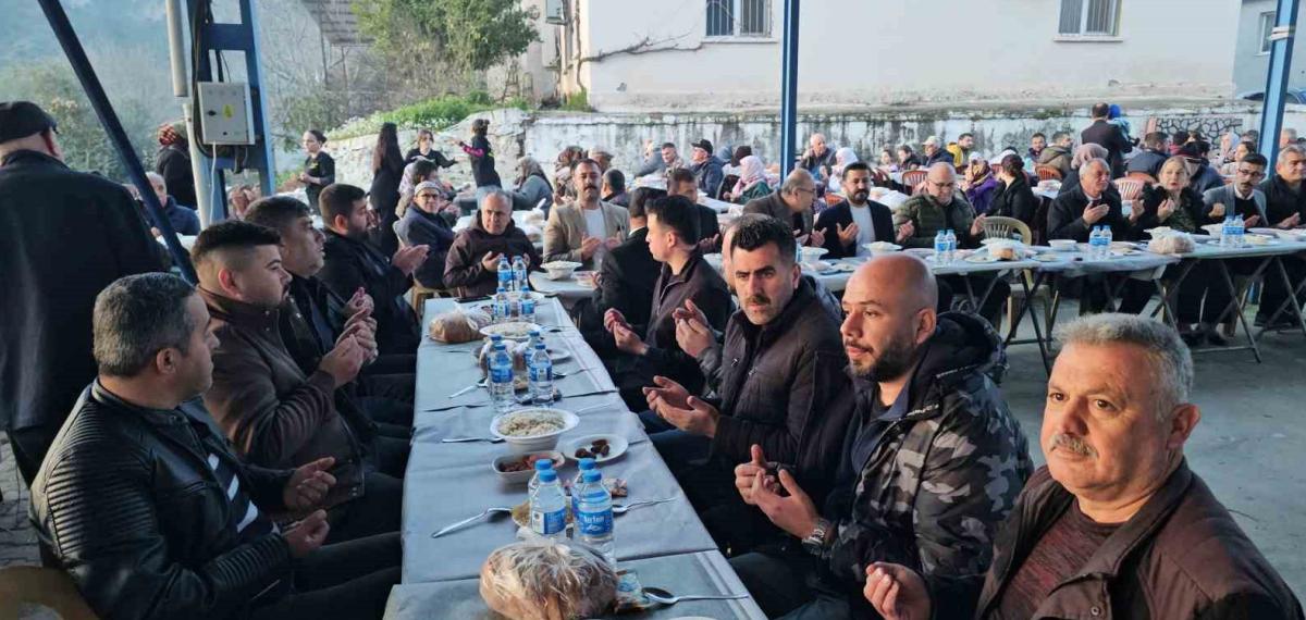 Yağdere Mahallesi’nde Geleneksel İftar Buluşması