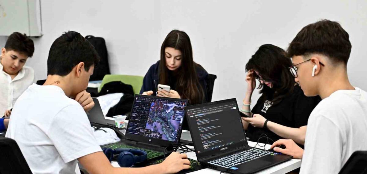 Yapay Zeka ile Görsel Üretim Atölyesi Başlıyor