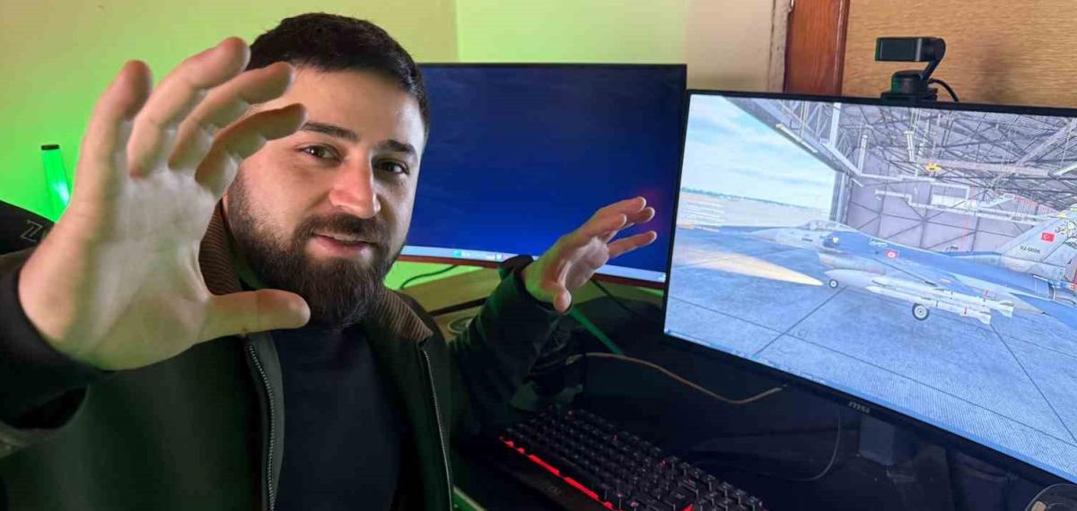 Youtuber Gençten Çatı Katından Sanal F-16 Eğitimi