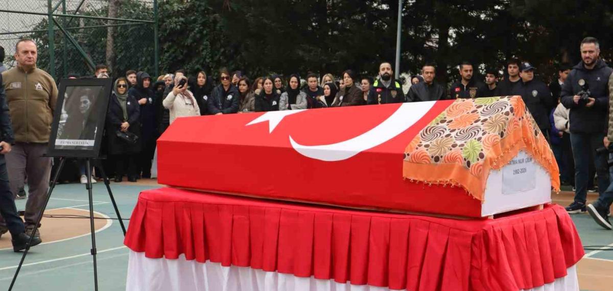 Yüzlerce Meslektaşı Fatma Nur Öğretmeni Son Yolculuğuna Uğurladı