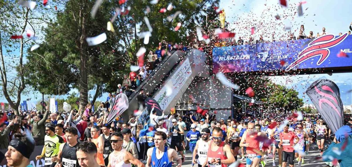 21. Uluslararası Runtalya Maratonu Başladı