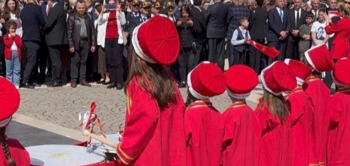 23 Nisan’da CHP’den Tepki Çeken Protesto