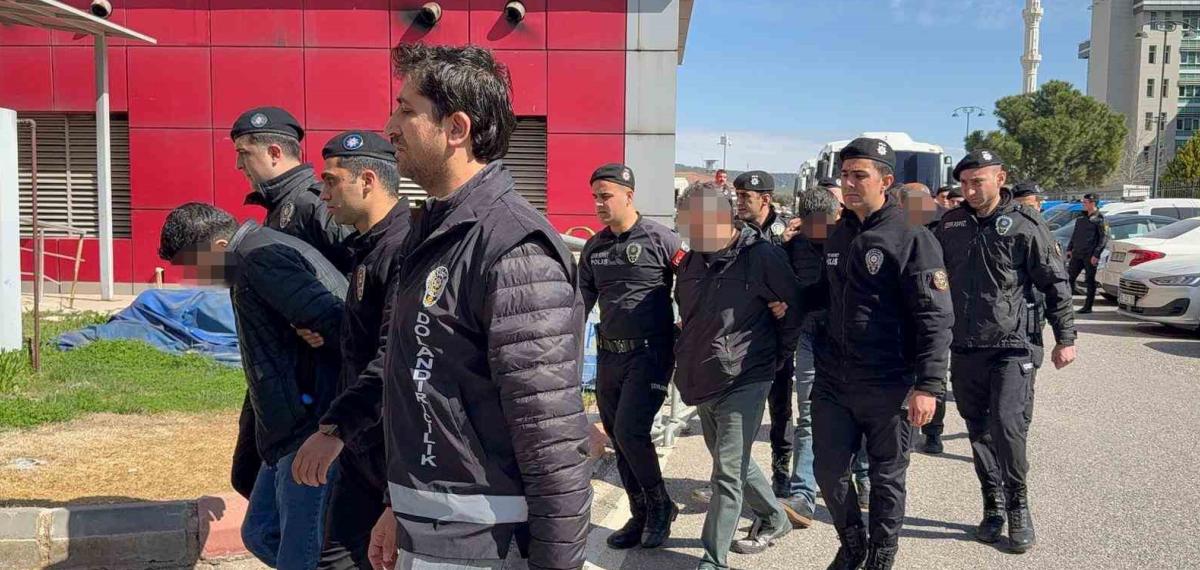 521 Milyon TL’lik Vurgun Yapan Aralarında Gaün Öğretim Görevlisinin de Bulunduğu 10 Kişi Tutuklandı