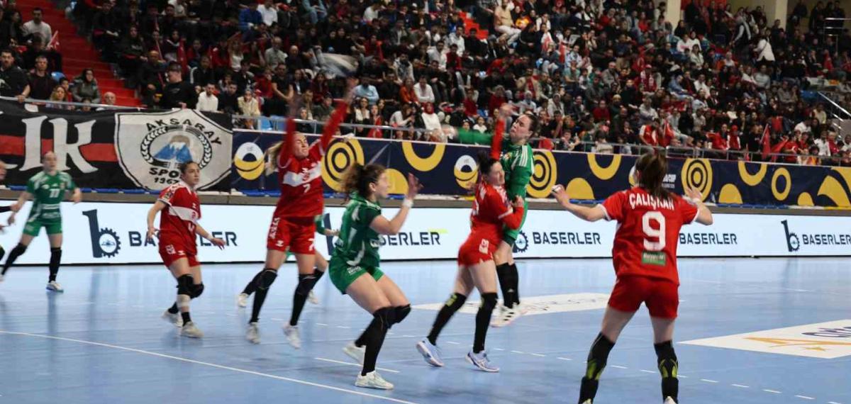 A Milli Kadın Hentbol Takımı Macaristan’a 42-23 Mağlup Oldu