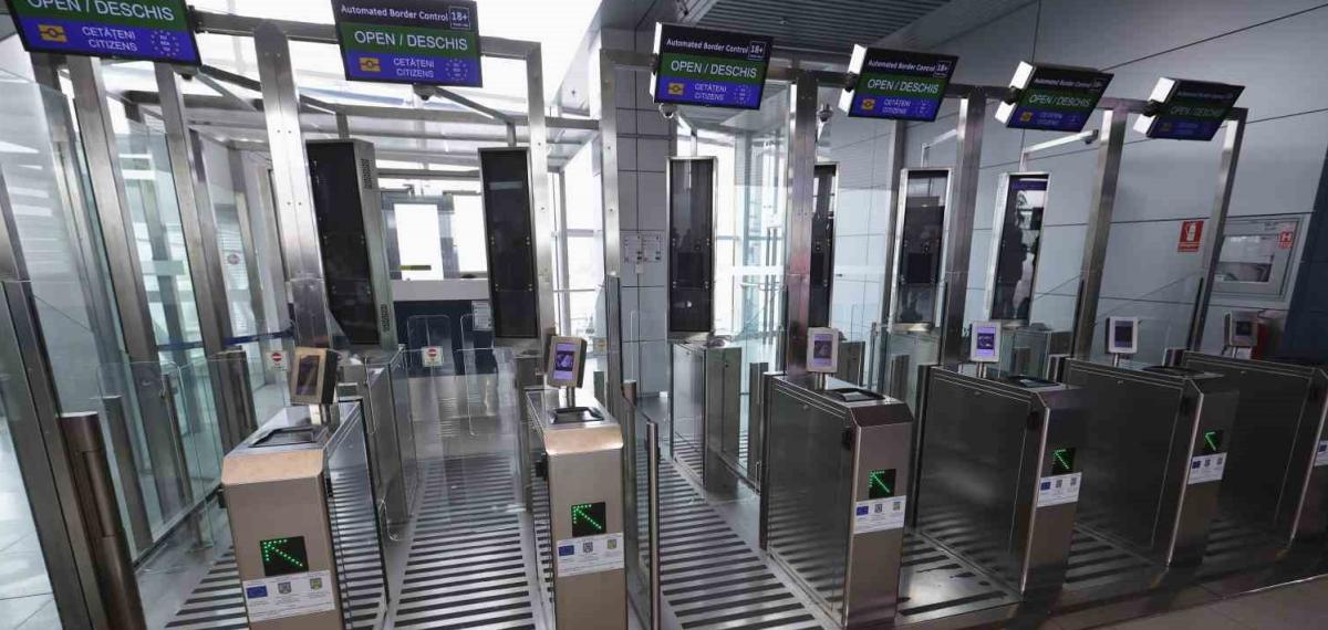 AB’nin Giriş-Çıkış Sistemi Schengen Bölgesinin Tamamında Uygulamaya Girdi
