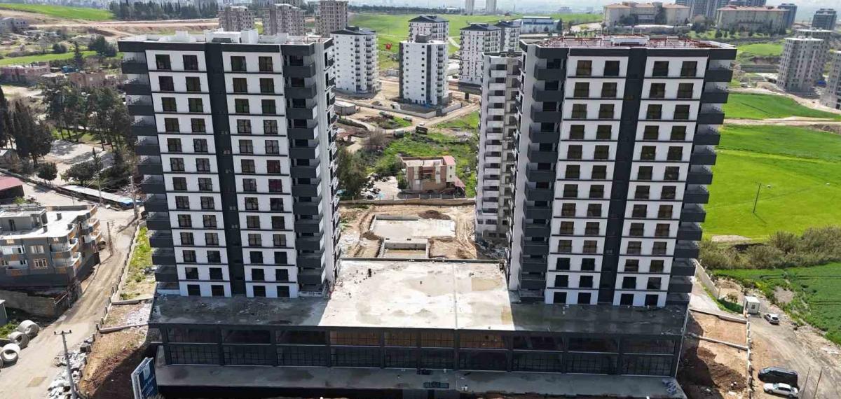 Adana’da Şiddetli Yağış Şantiyeleri Vururken, Bakız İnşaat’ın Altyapısının Farkı Tekrardan Dikkat Çekti