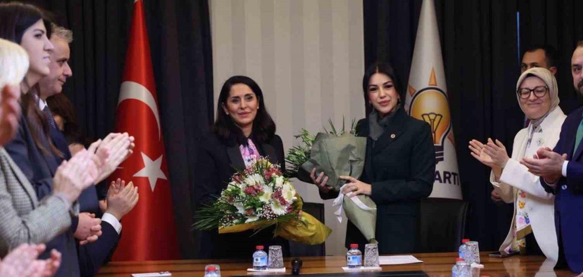 Ak Parti’de Devir Teslim: Nilhan Ayan Göreve Başladı