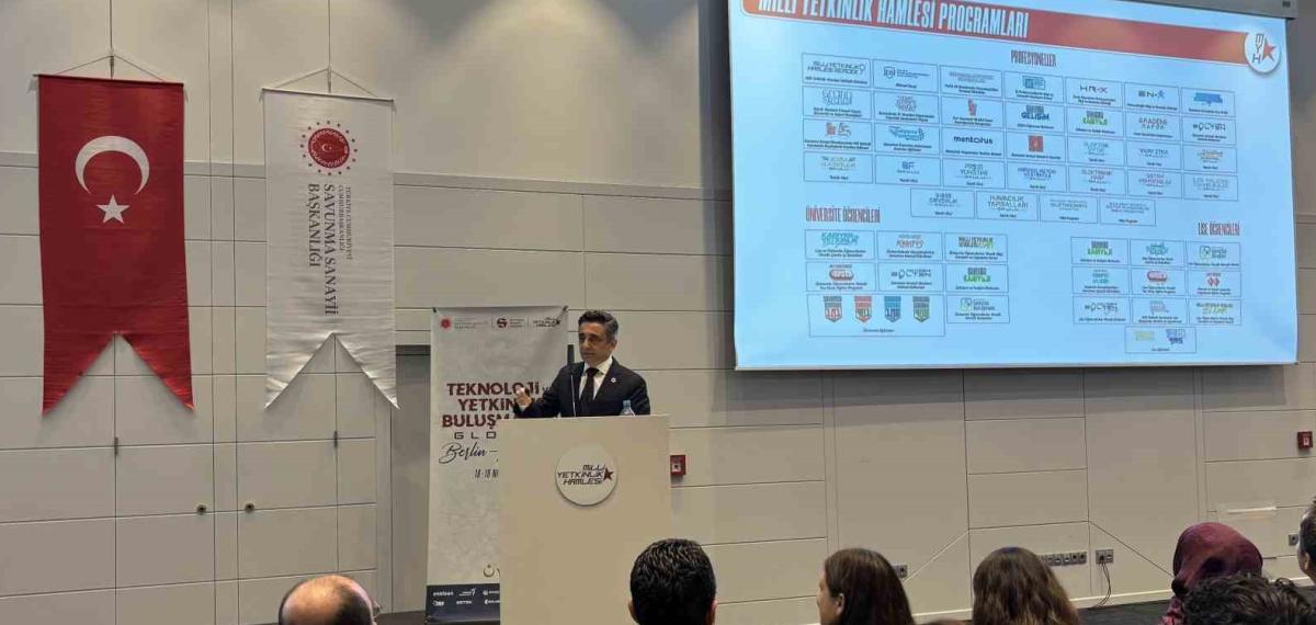 Almanya’da Türk Öğrenciler ile Türkiye’nin Savunma Devleri Buluştu