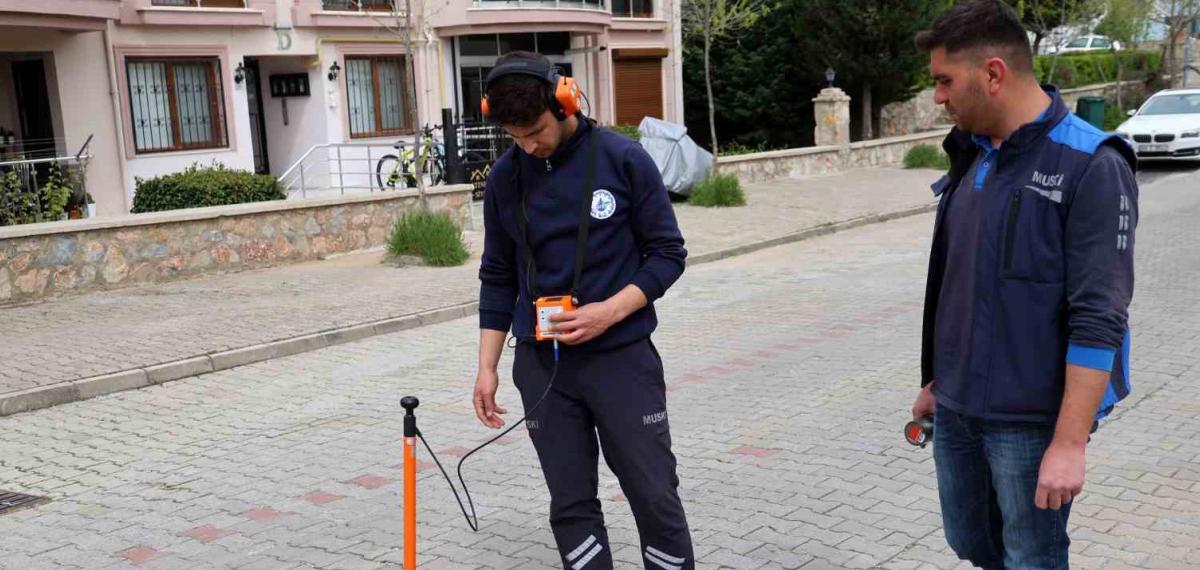 Altın Değil, Su Kaçağı Arıyorlar