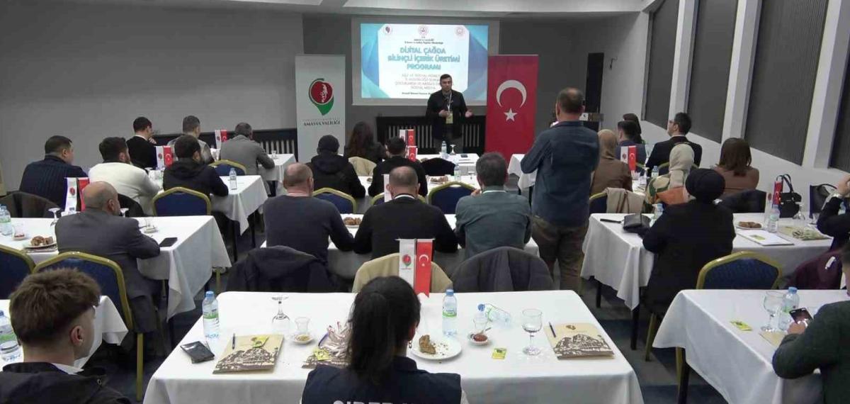 Amasya Valiliği’nden Şehirdeki İçerik Üreticilerine ’Bilinçli İçerik’ Semineri