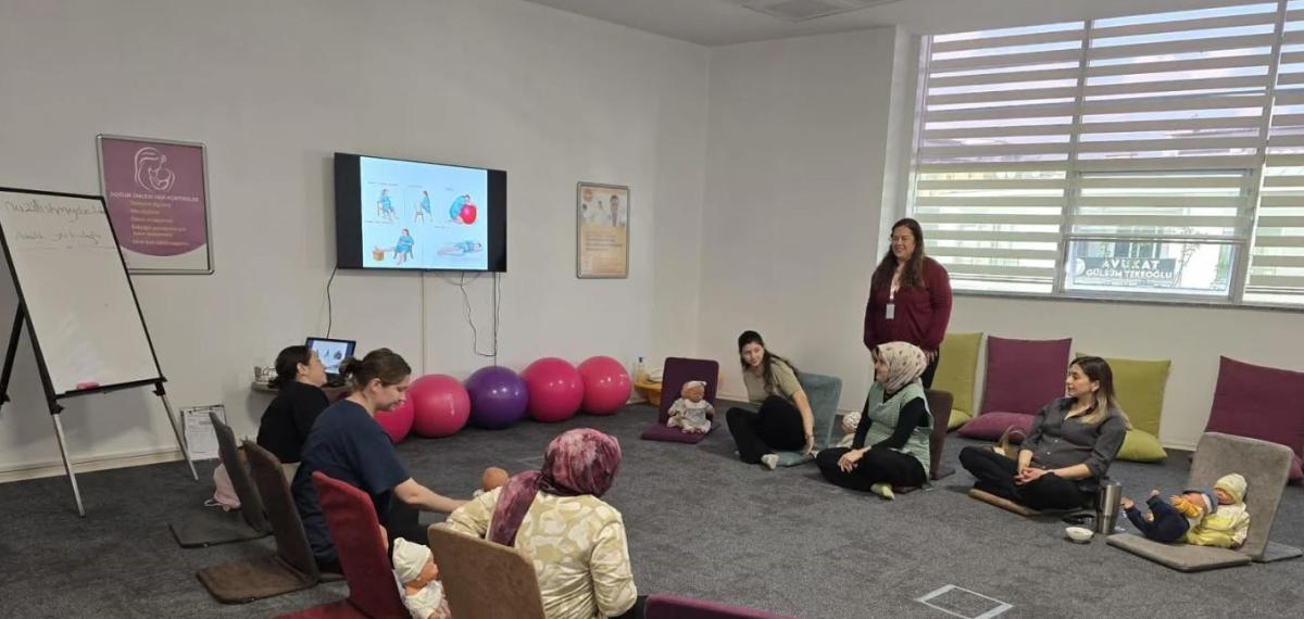Anne Adayları Doğuma ’Gebe Okulu’ ile Bilinçli Hazırlanıyor