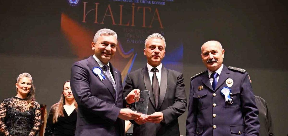 Antalya Valisi Hulusi Şahin: “Polis Teşkilatımız İstikbale Olan Güvenimizdir”