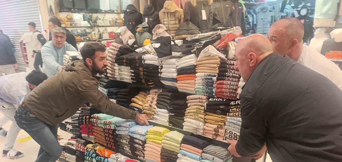 Antalya’da İş Merkezinde Yangın Paniği
