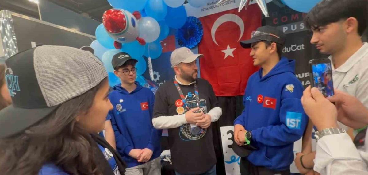 Arnavutköylü Gençler ABD’de Düzenlenen ‘Dünya Robot Şampiyonası’nda’ Ülkemizi Temsil Etti