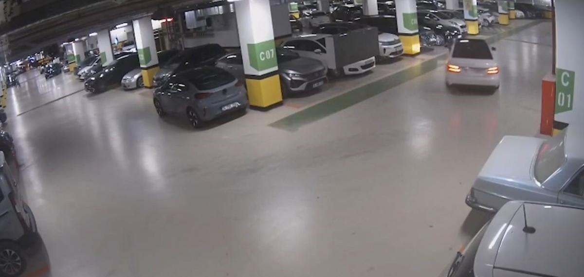 Avm Otoparkında Drift Yapan 5 Sürücüye 700 Bin Lira Ceza, Aynı Suçu İşleyen Sürücü Ehliyetinden Oldu