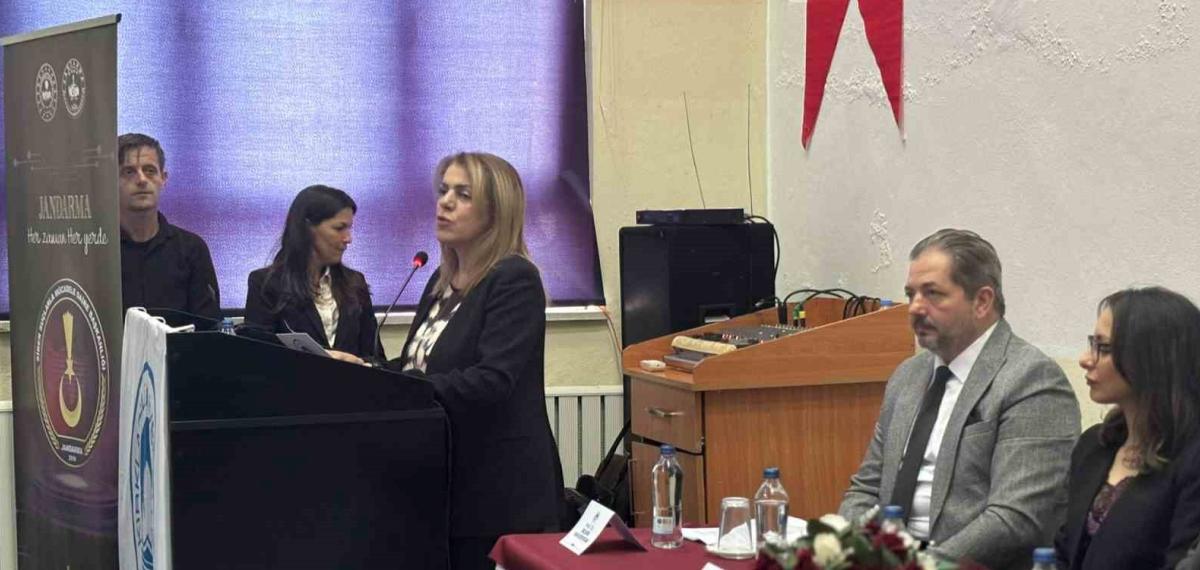 Babaeski’de Yasa Dışı Bahis ve Iban Dolandırıcılığına Yönelik Panel Gerçekleştirildi