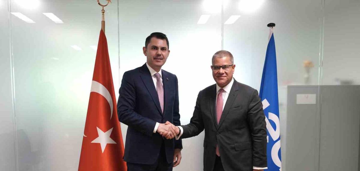 Bakan Kurum’dan Fransa’da Cop31 Diplomasisi