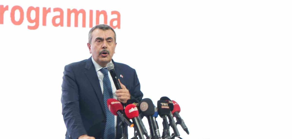 Bakan Tekin: “Türkiye’ye Özgü Bir Model İnşa Ettik Diye Eleştiriyorlar”