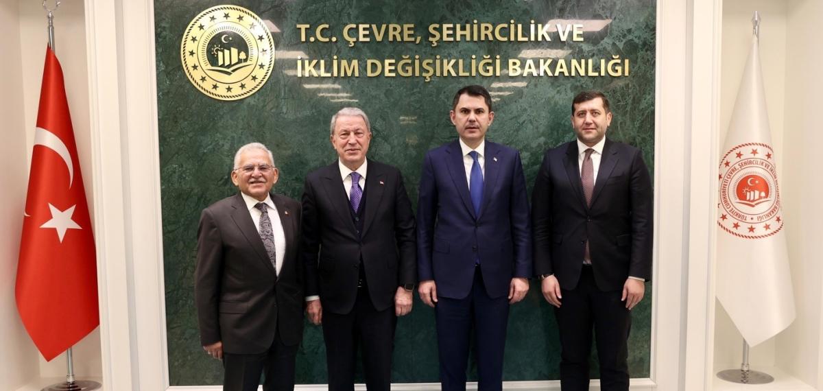 Başkan Büyükkılıç, Bakan Kurum ile Projeleri Paylaştı