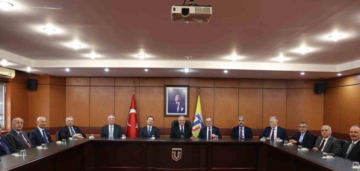 Başkan Memet Aslan Osbük Zirvesi İçin Trabzon’da