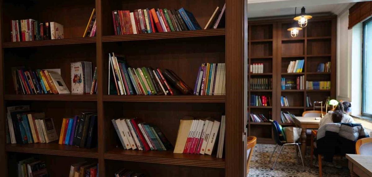 Başkan Özlü “Güçlü Bir Gelecek; Okuyan ve Düşünen Bireylerle Mümkündür”
